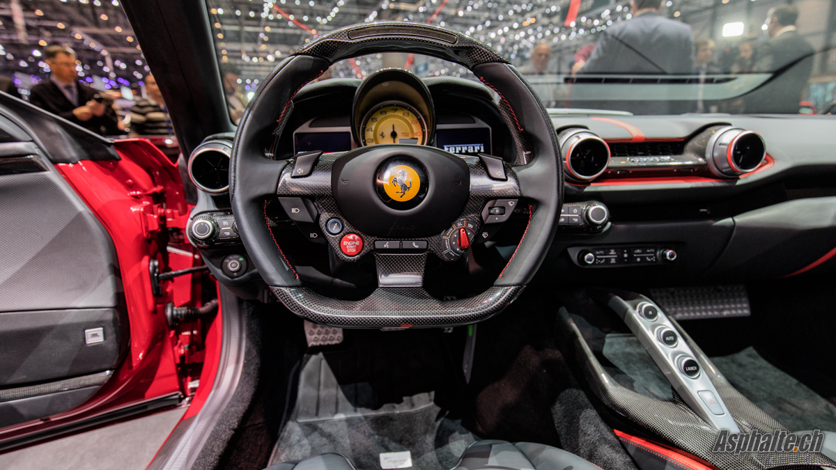 Ferrari-812-Superfast-27.jpg